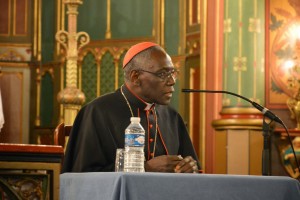 Son-Eminence-le-cardinal-Sarah-à-Saint-Eugène-05