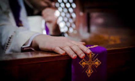 Peut-on recevoir le sacrement du pardon par visioconférence ?