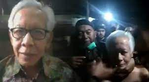 La plaidoirie d’Apollinaris Darmawan au tribunal de Bandung : “L’Indonésie accuse l’Islam !”