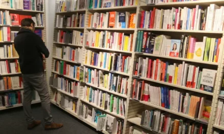 « Celui qui change de religion, coupez-lui la tête » : des associations somment l’État d’agir contre des livres islamiques